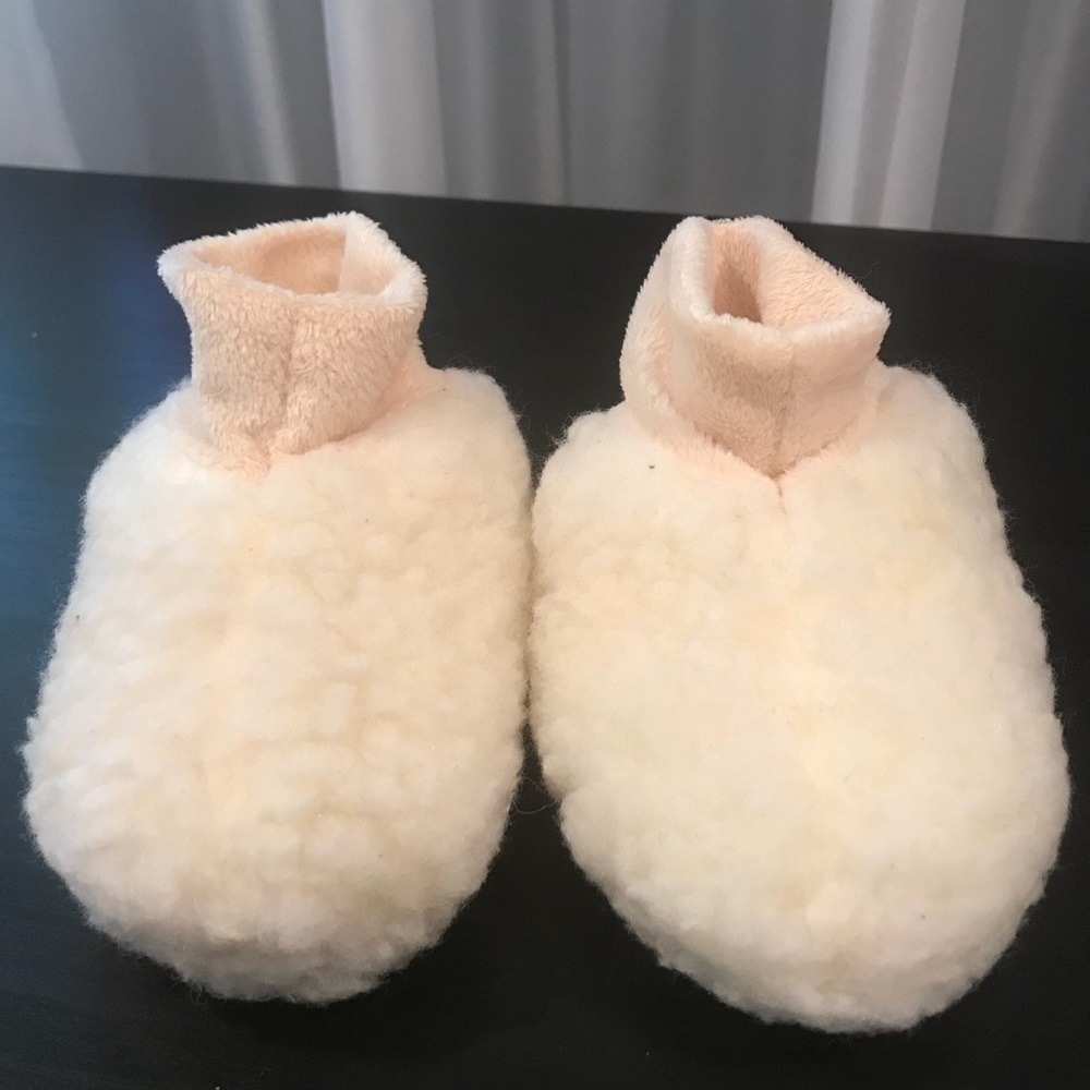 Baby infant slippers warm winter up to 12 month